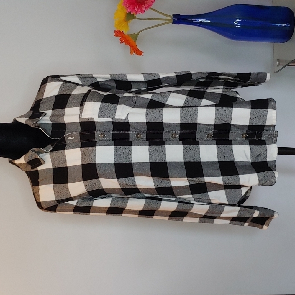 Abercrombie & Fitch Black/White Plaid Flannel Size XS
